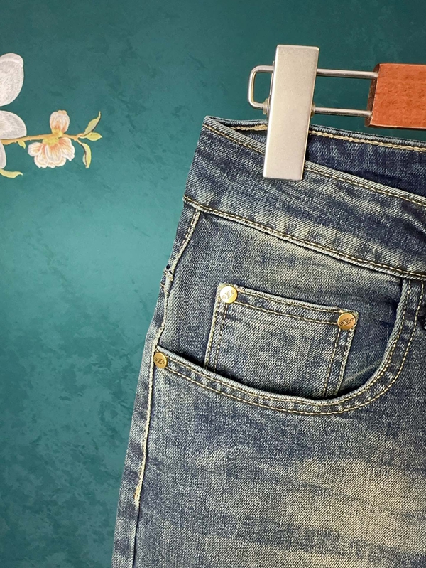 ブランドジーンズ着用イメージ